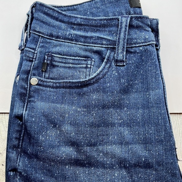 Judy Blue Relaxed Fit Mid Rise Size 3/26 - Picture 14 of 16